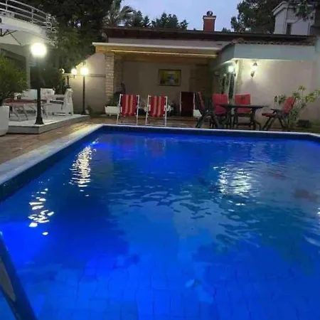 Luxury Near Sea With Private Pool Villa Golem (Tirana)