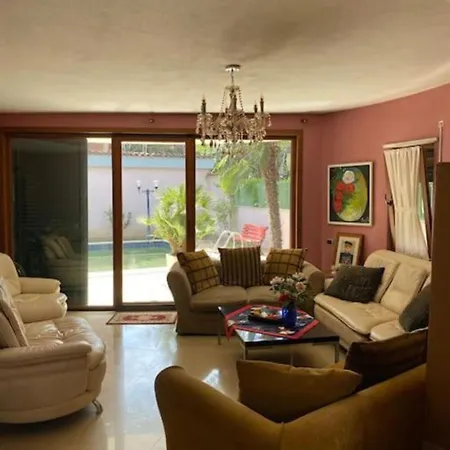 Villa Luxury Near Sea With Private Pool